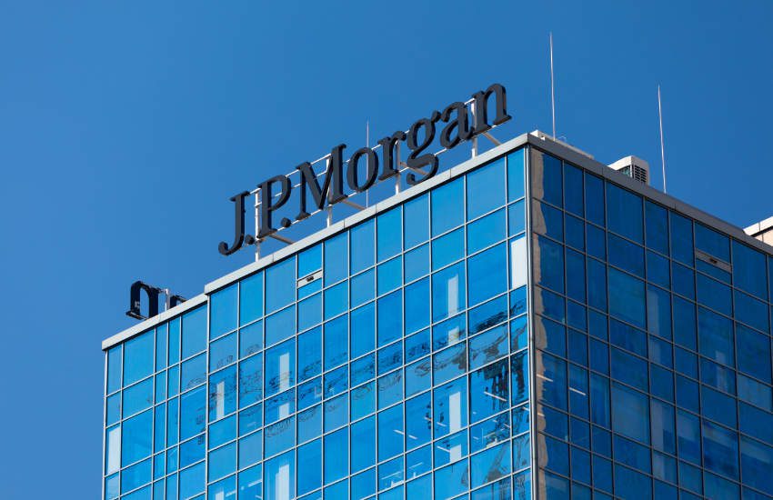 JP Morgan (JPM): PESTEL and Macro-Environmental Analysis - Hivelr